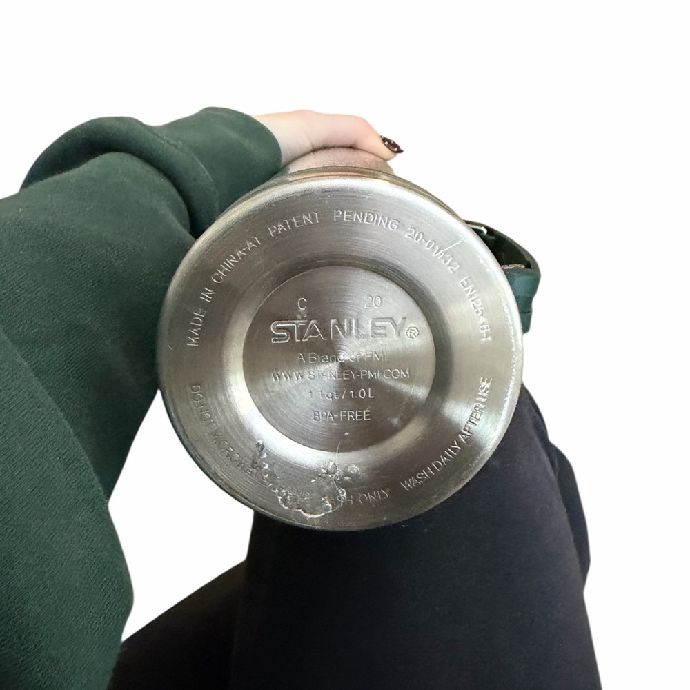 Stanley Thermos - Picture 3 of 4